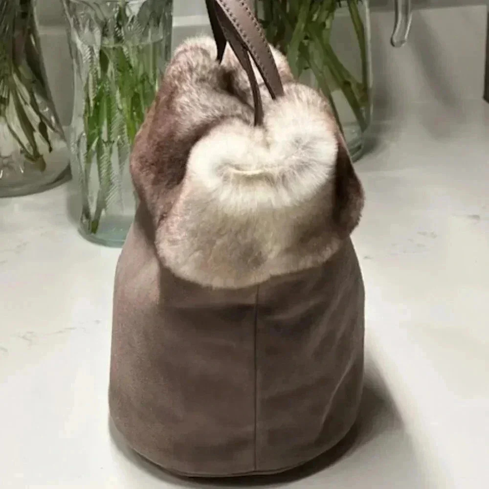 🧚🏻HOST PICK🧚🏻 Salvatore Ferragamo Suede Handbag Tote Fur Trimmed EUC - Picture 6 of 13